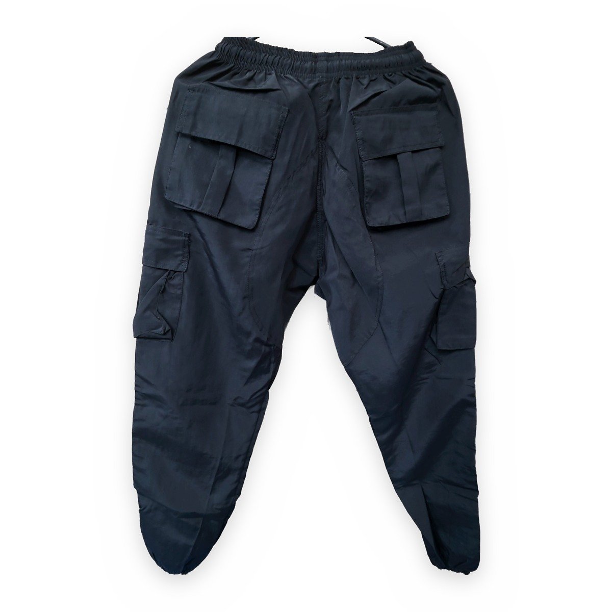 Sudadera jogger cargo negra Manos de Monte, vista de espalda